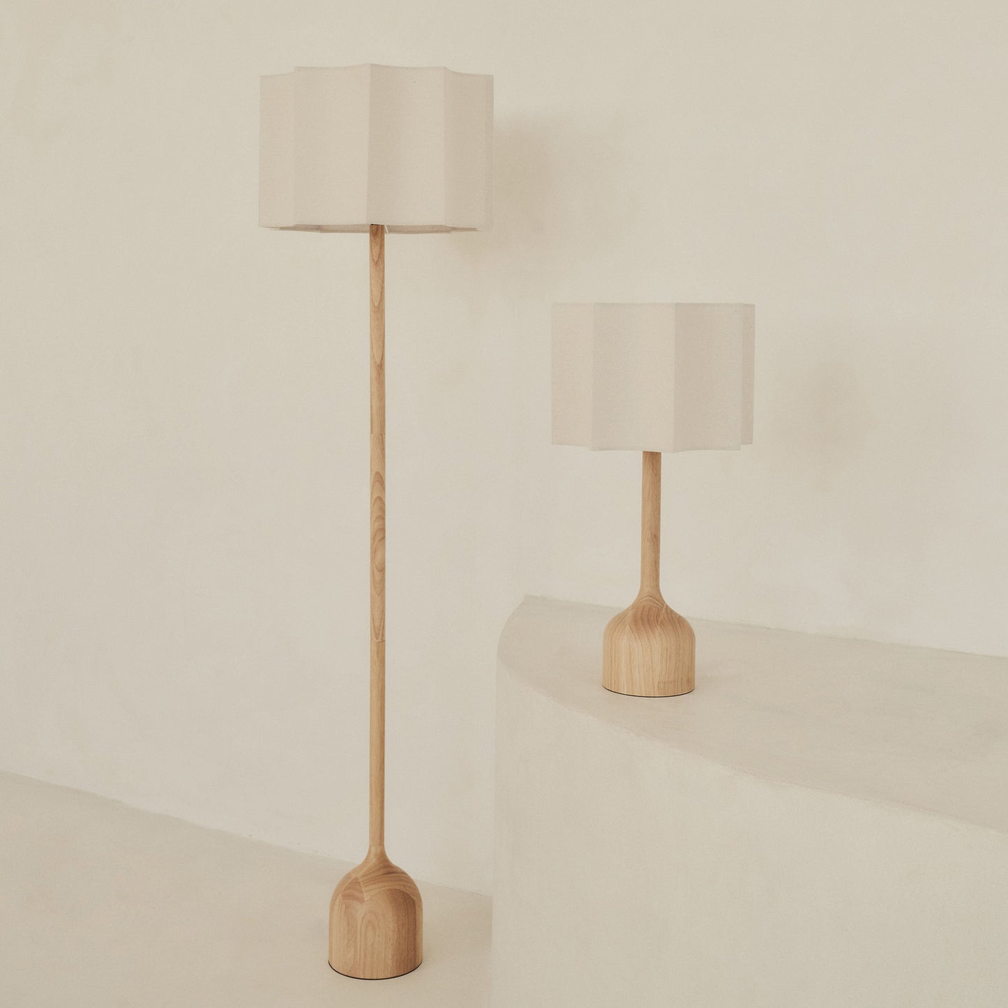 Esme - Light Wood Inverted Scallop Shade Floor Lamp