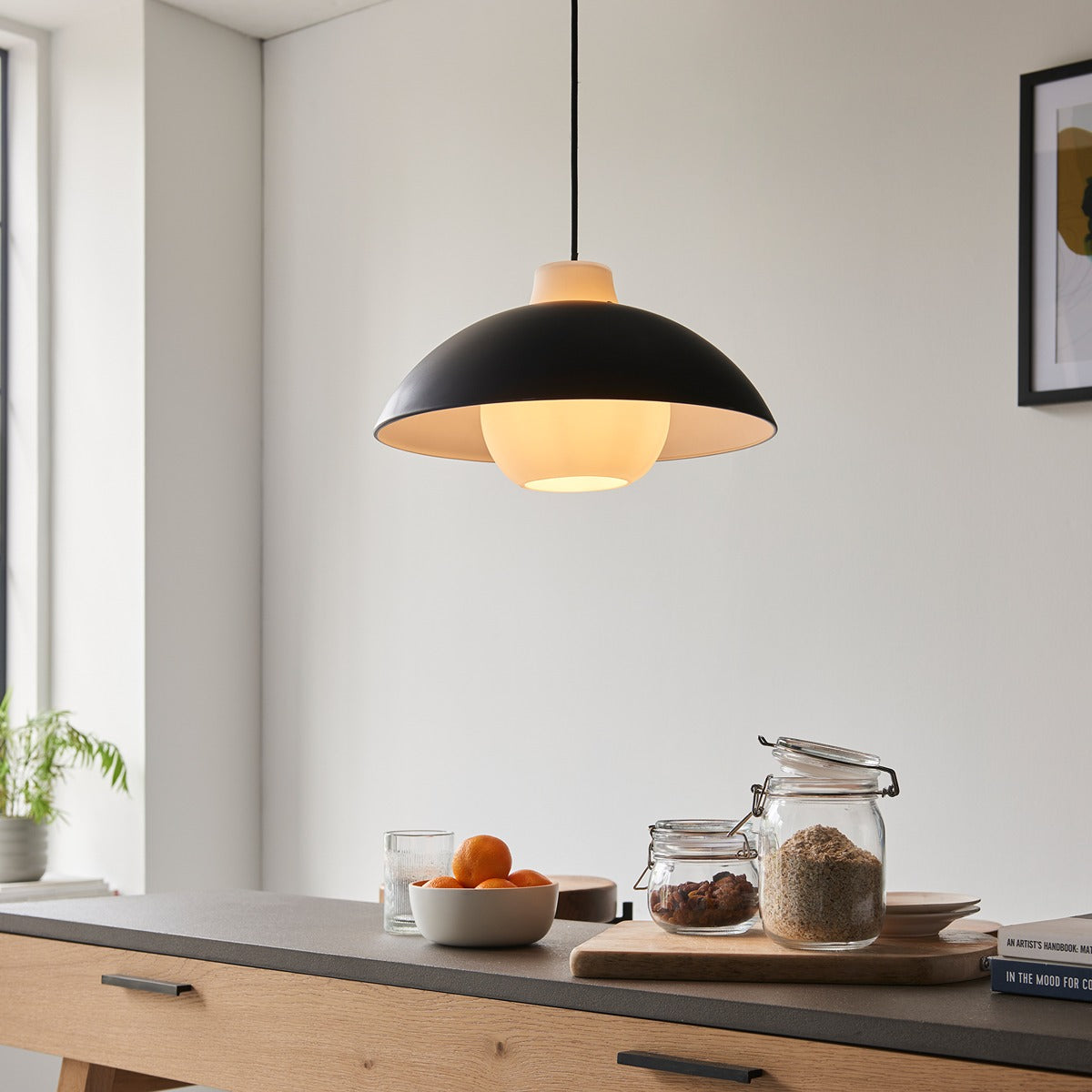 Yuki 1 Pendant Light - Matt Black