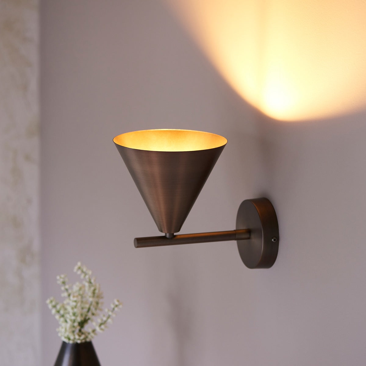 Cape Wall Light - Antique Bronze
