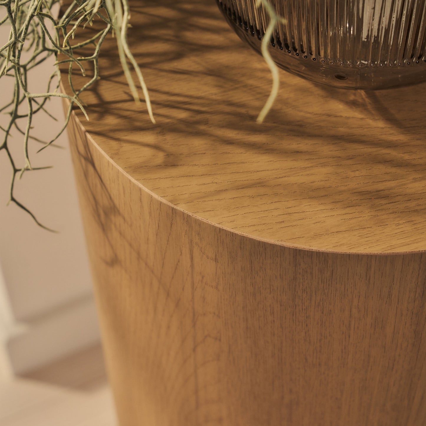 Magna - Warm Wood Wave Plinth