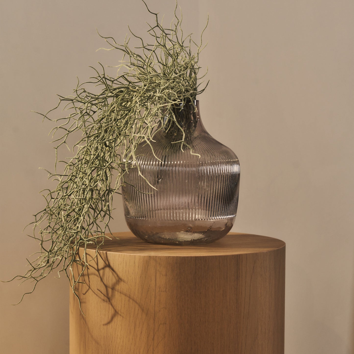 Magna - Warm Wood Wave Plinth