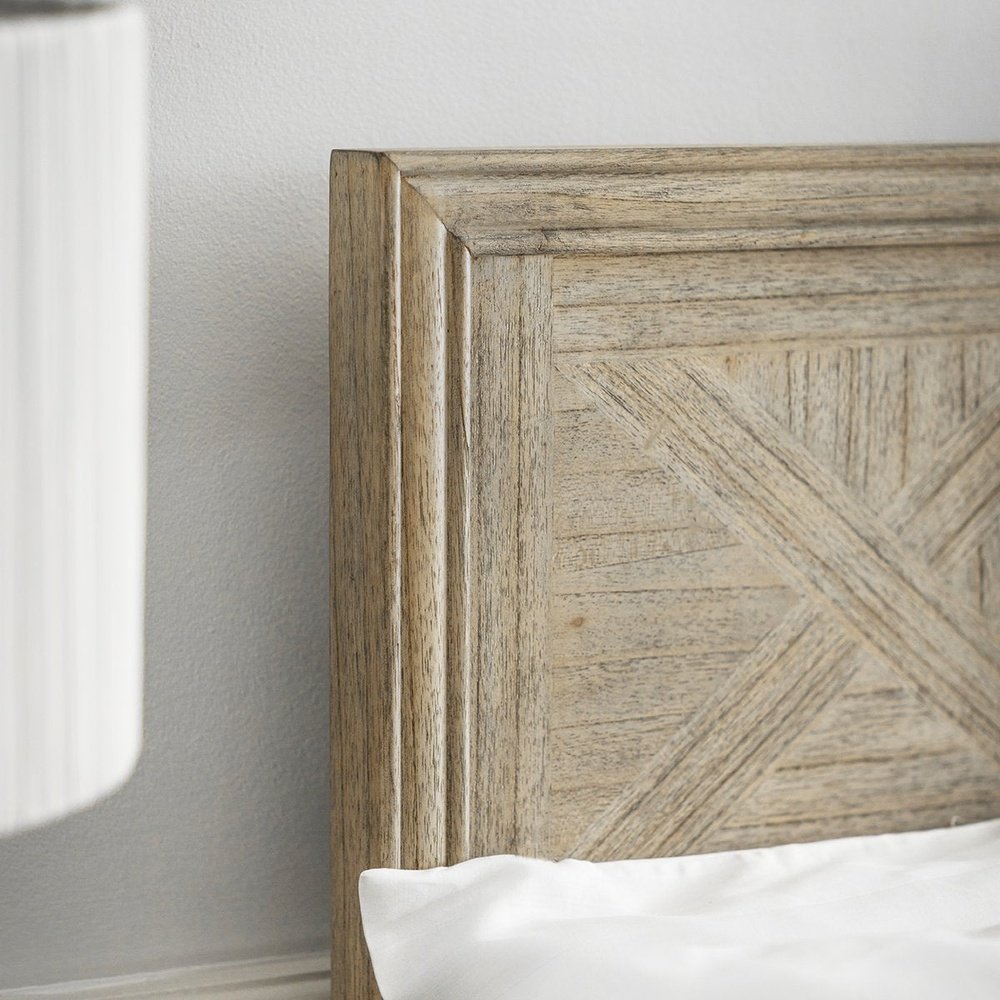 Mustique Kingsize Bed