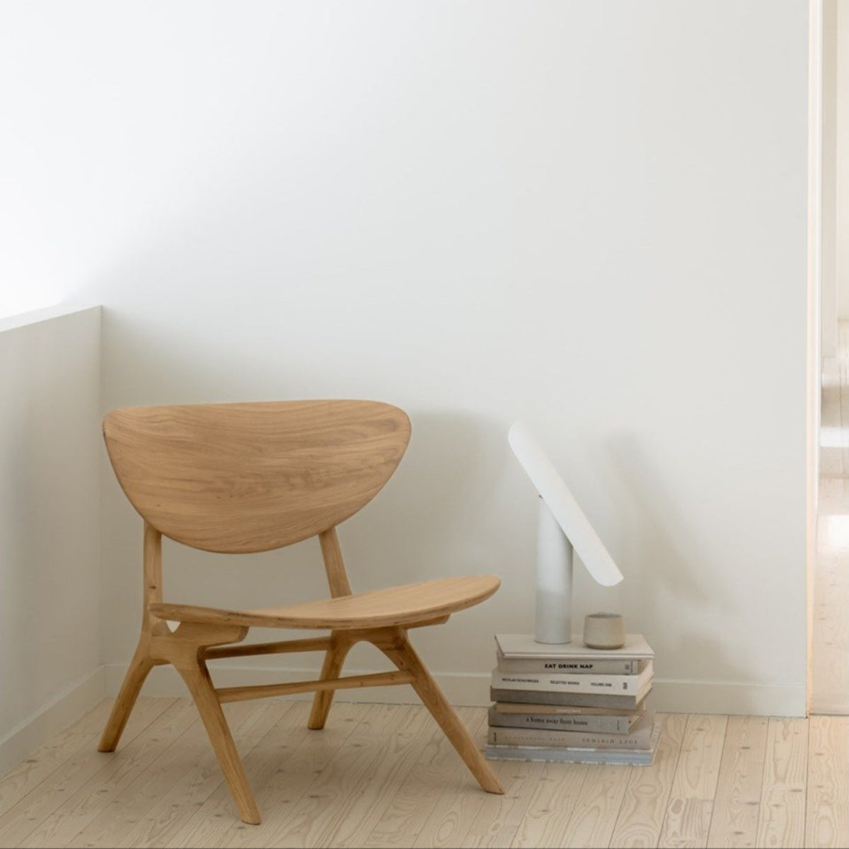 Eye Lounge Chair - Oak