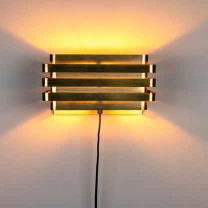 Dumont Wall Lamp - Brass