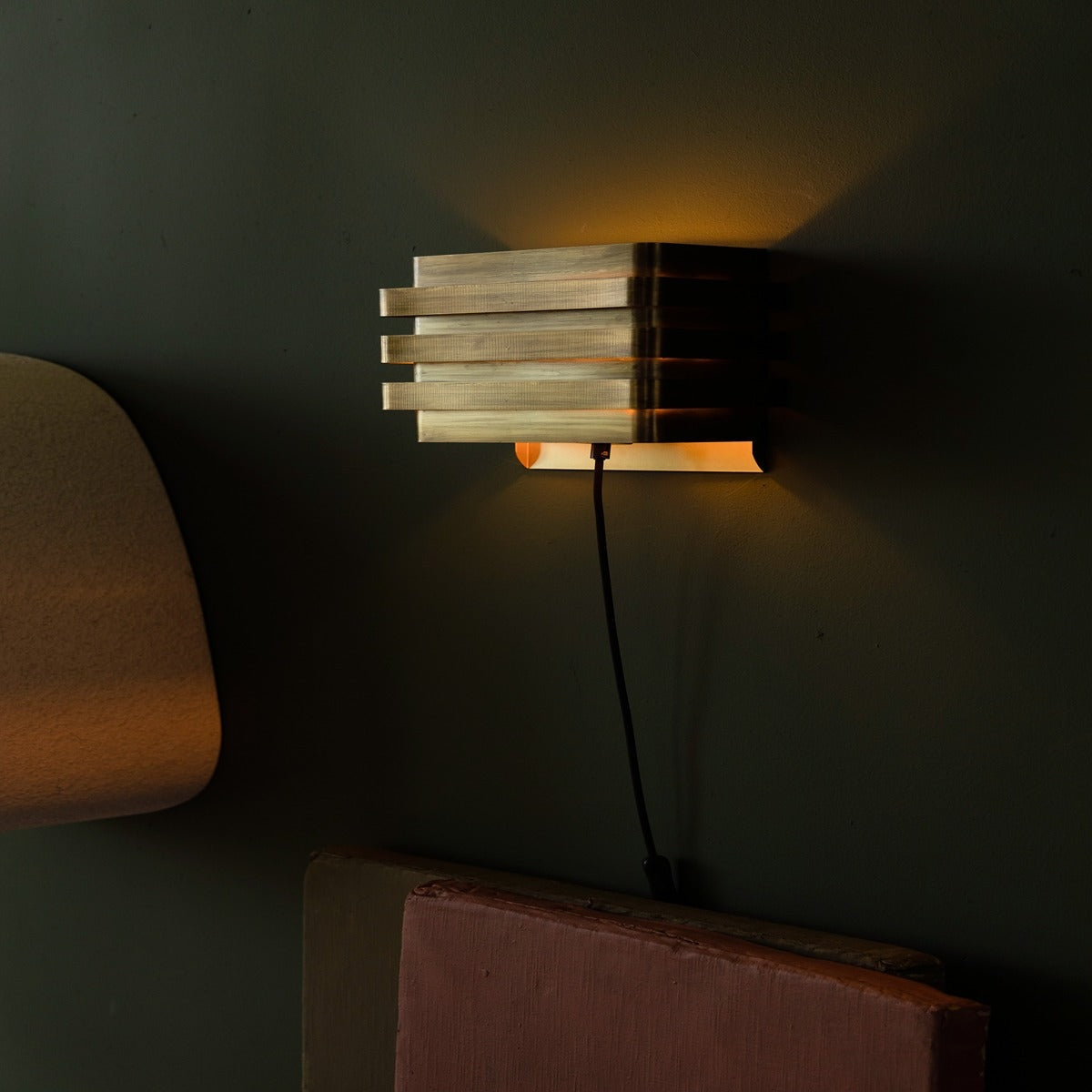 Dumont Wall Lamp - Brass
