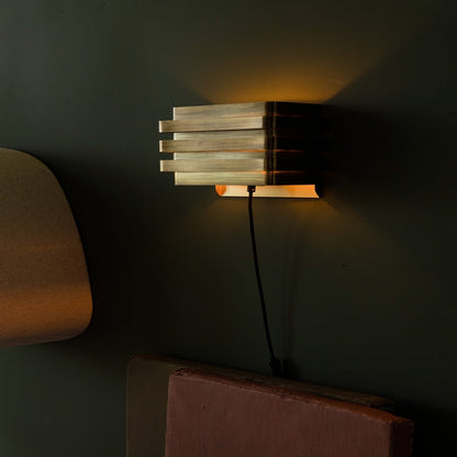 Dumont Wall Lamp - Brass