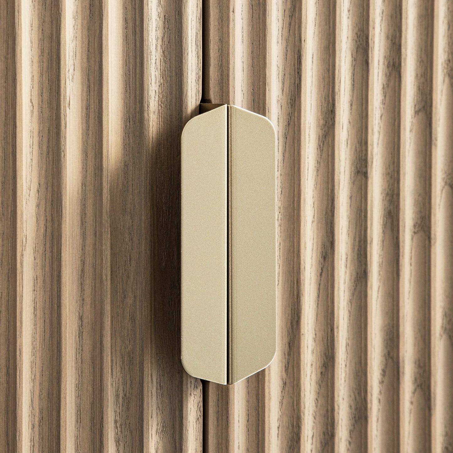 Richmond Ridged Large Sideboard, Light Ash