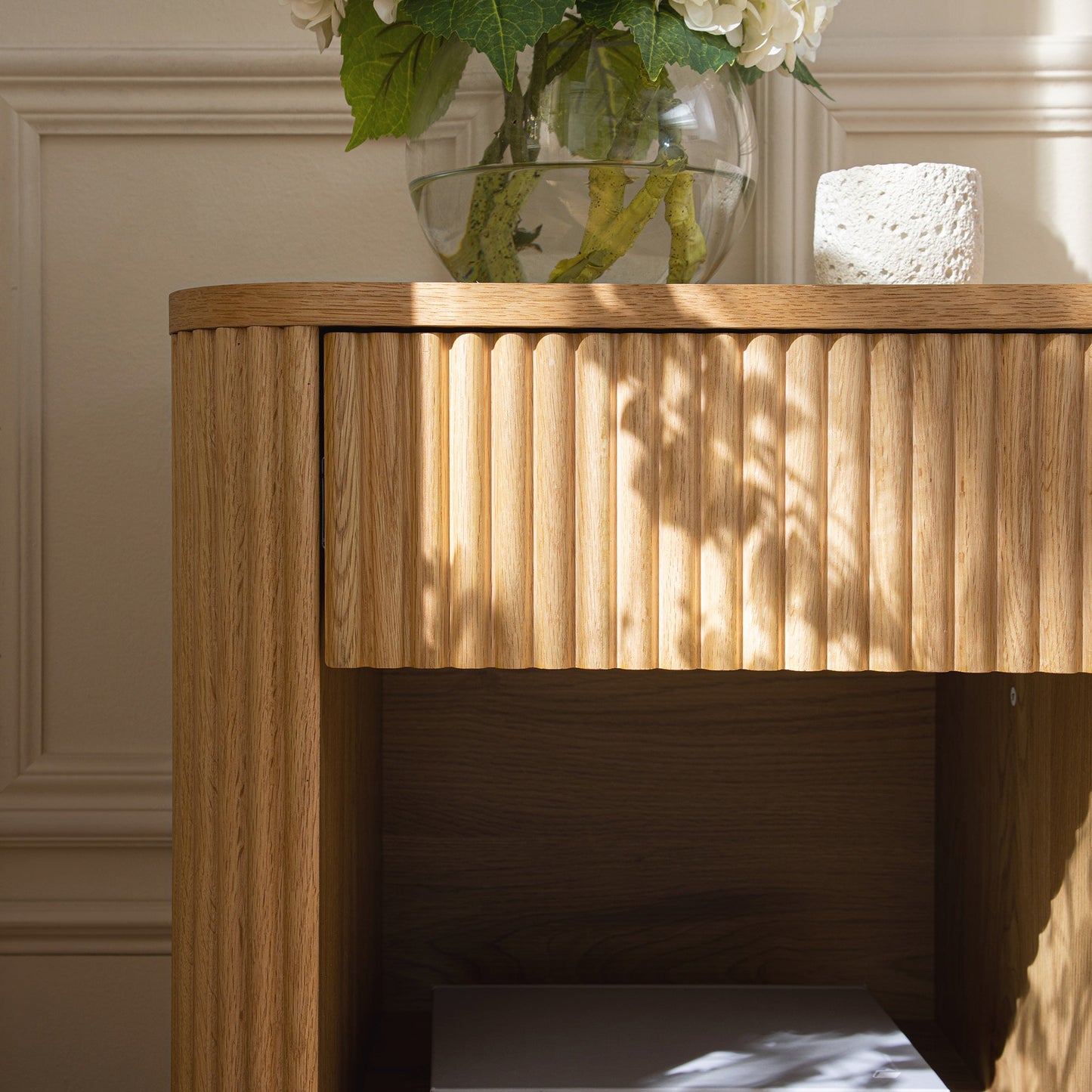 Maru 1-Drawer Bedside Table, Oak