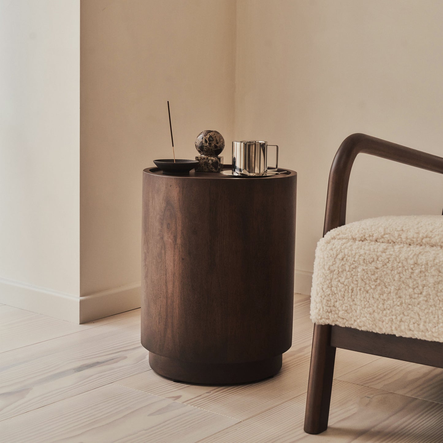 Fairmont - Dark Wood Premium Round Side Table