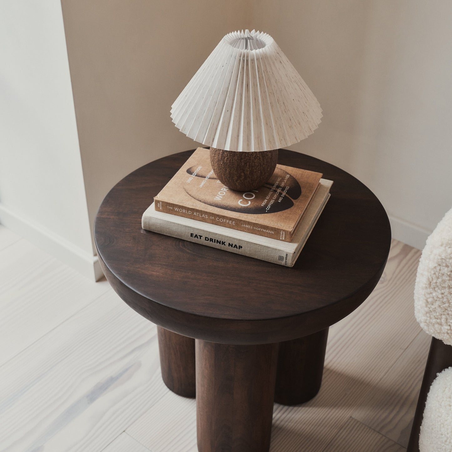 Vermont - Dark Wood Premium Round Side Table