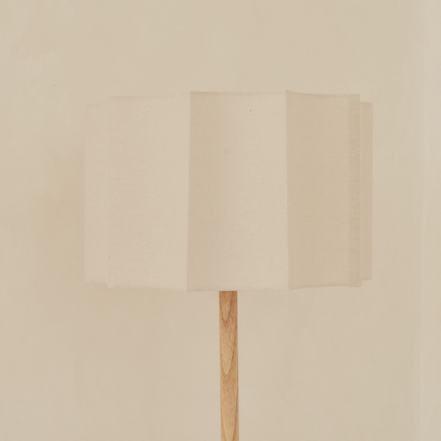 Esme - Light Wood Inverted Scallop Shade Floor Lamp
