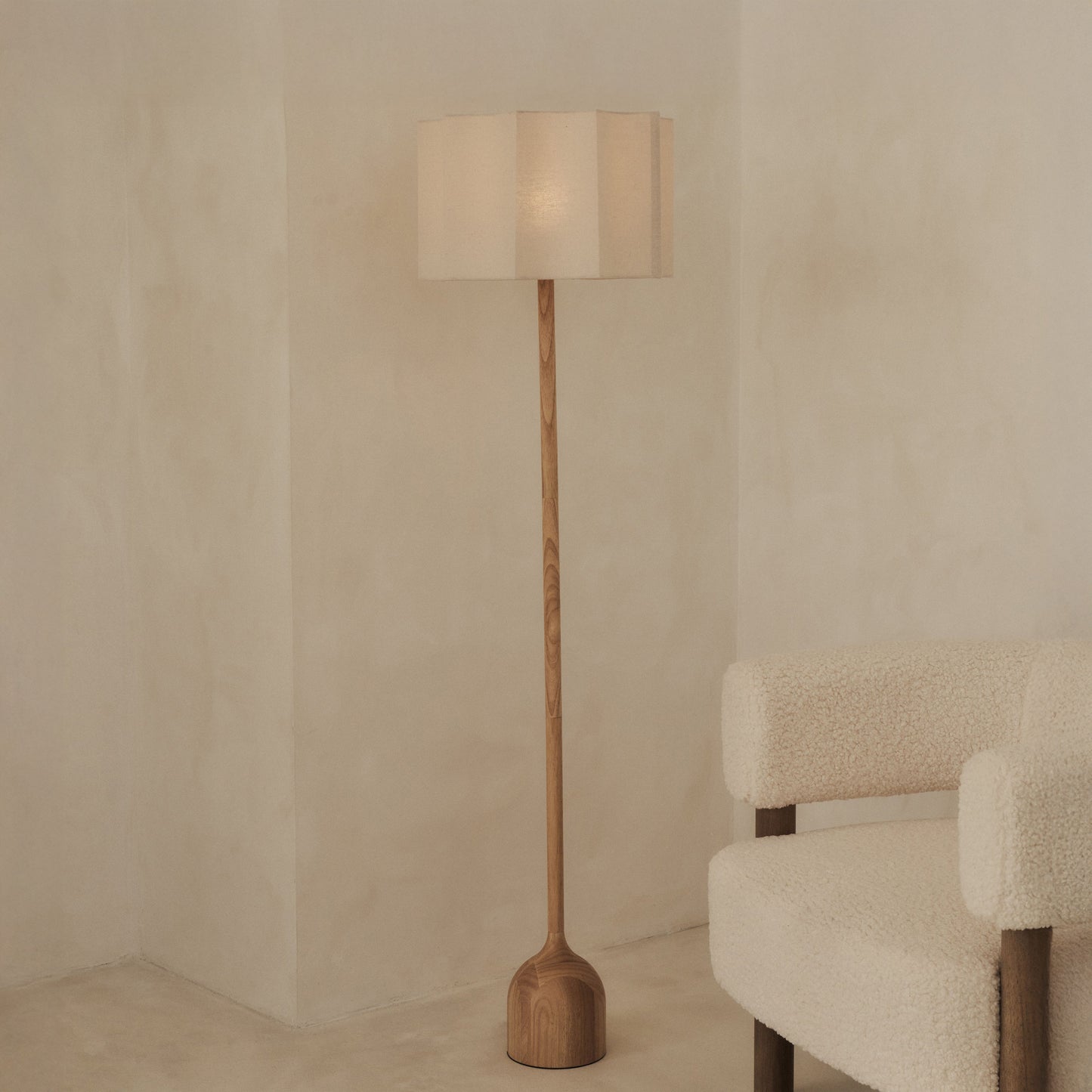 Esme - Light Wood Inverted Scallop Shade Floor Lamp