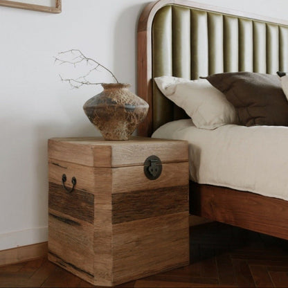 Reclaimed Oak Bedside Trunk