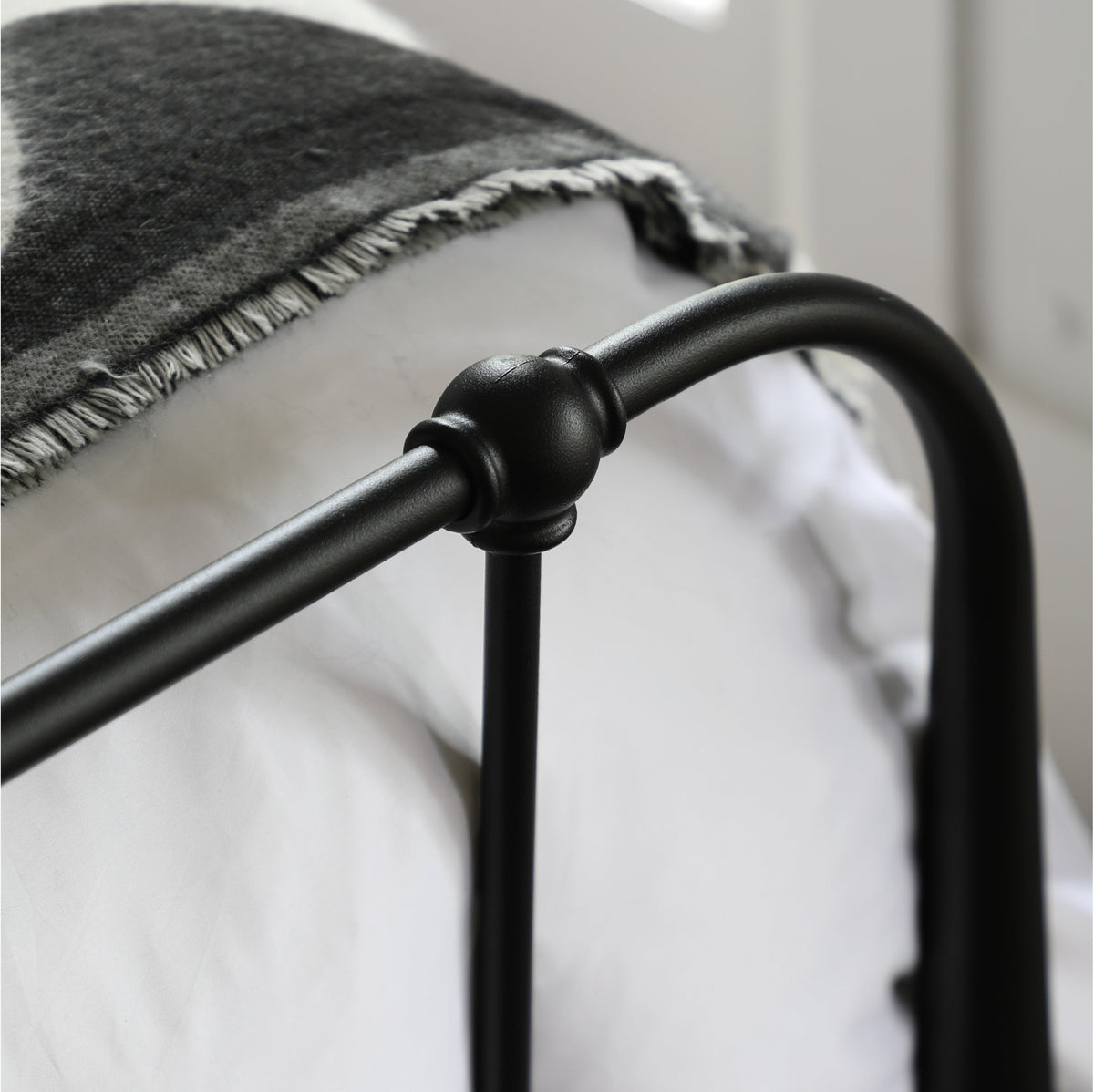 Loughborough Bed - Black