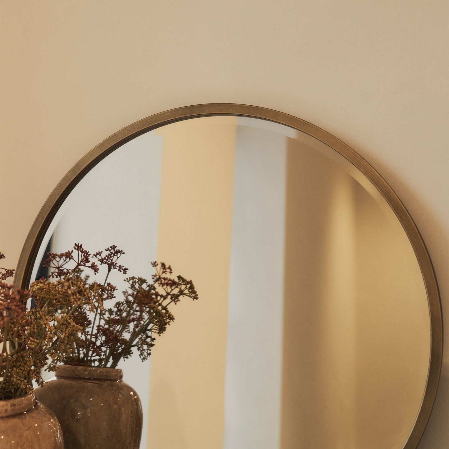 Higgins - Gold Metal Modern Round Wall Mirror 60cm x 60cm