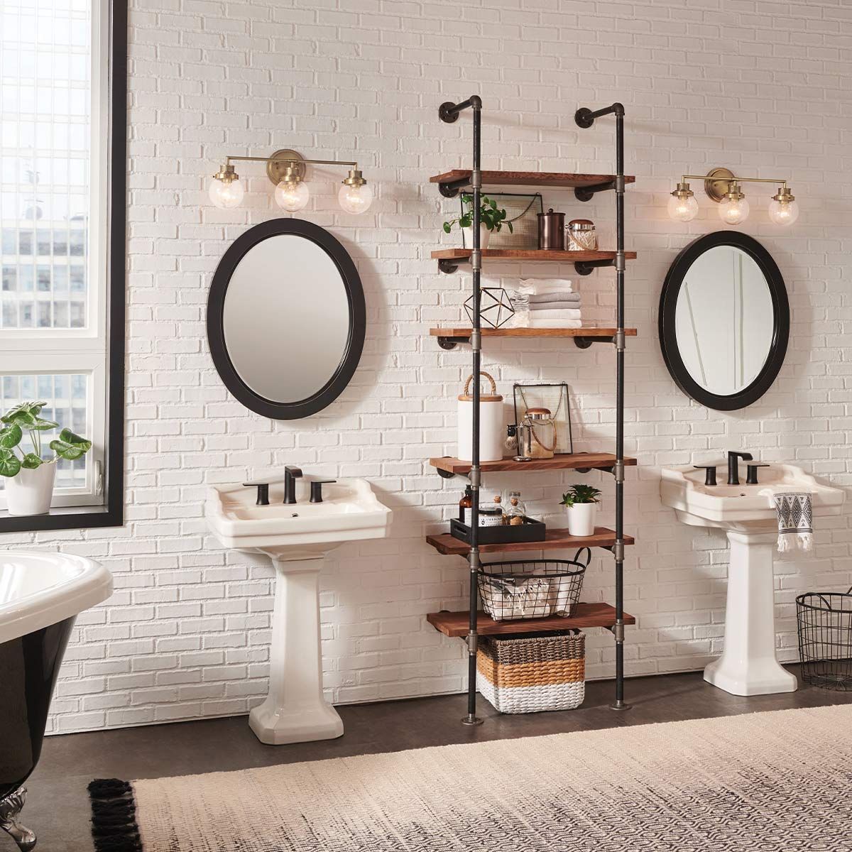 Poppy 3 Light Wall Light