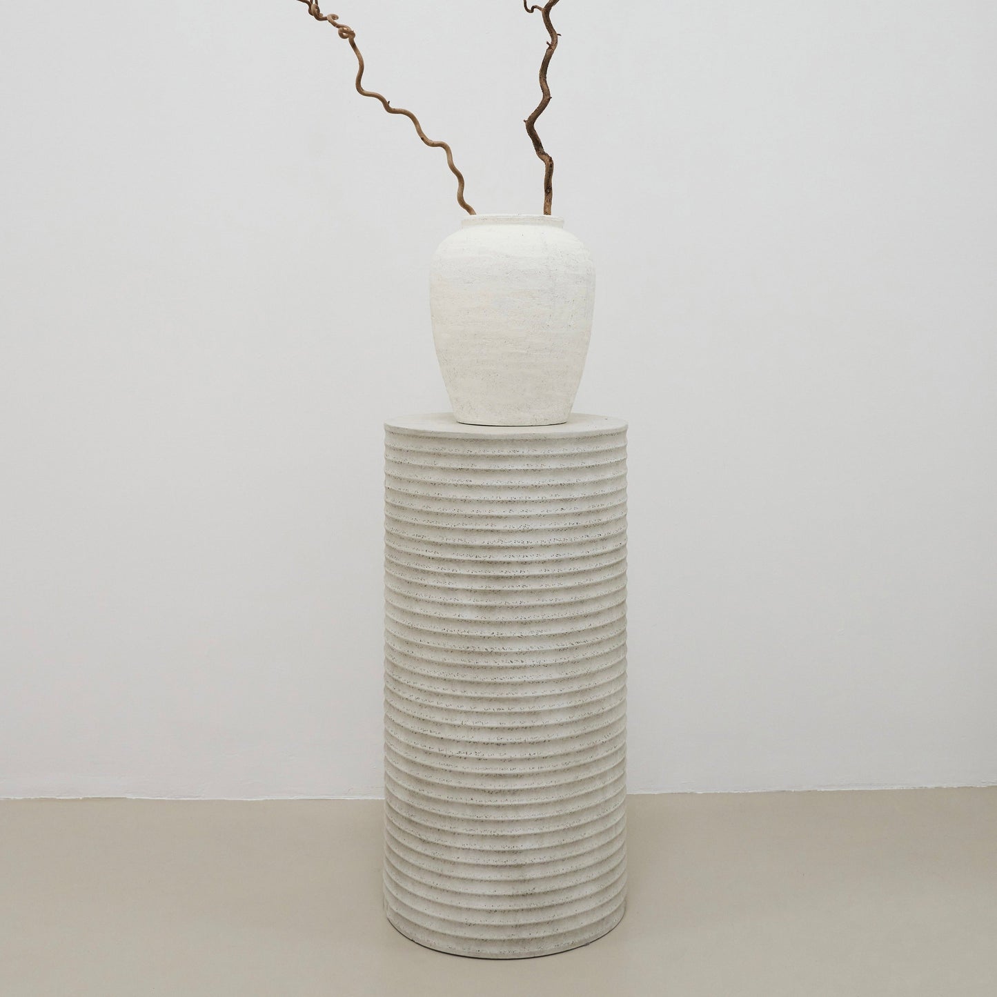 Raya - Minimal Concrete Ribbed Plinth